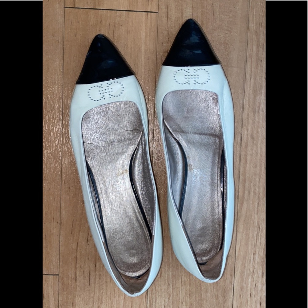 Ferragamo leather flats